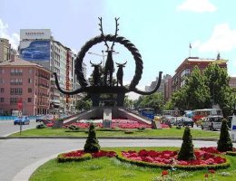 Ankara'da Hitit heykeli nerede? - Kapak Görseli